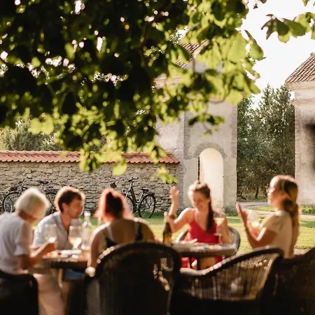 Dagen Haus Πανσιόν